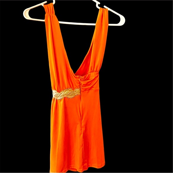 Orange VESSOS Satin Top With Gold Embroidered Accent Zipper On the Side Size M - Picture 2 of 3